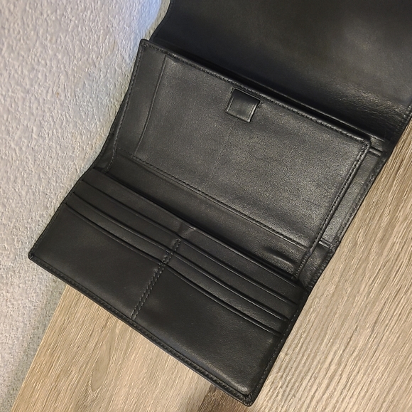 Coach Wallet - Picture 5 of 9